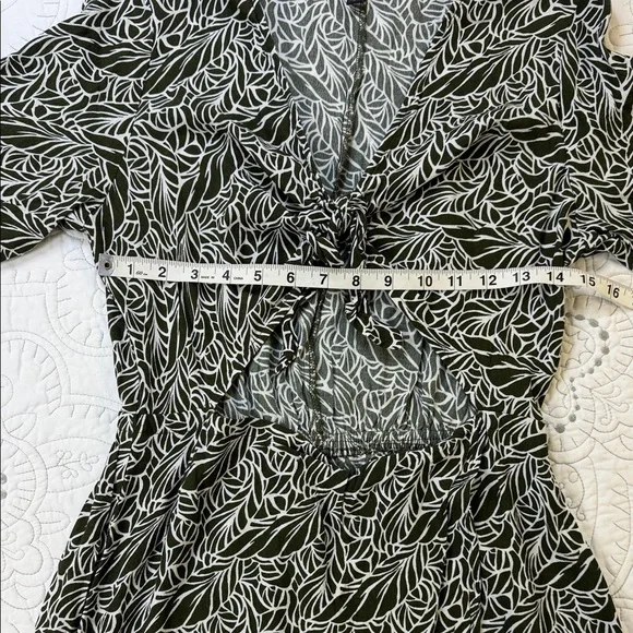 Express Floral Pattern Green Maxi Wrap Dress - Women’s Medium Long Sleeve Dress - Picture 7 of 10